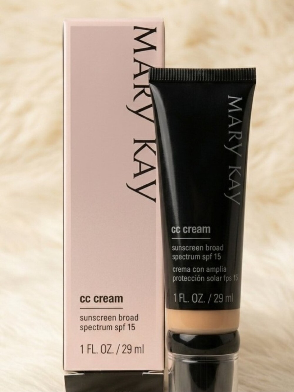 NIB Mary Kay CC Cream Sunscreen Broad Spectrum SPF 15 - Light-To-Medium 1 FL.OZ